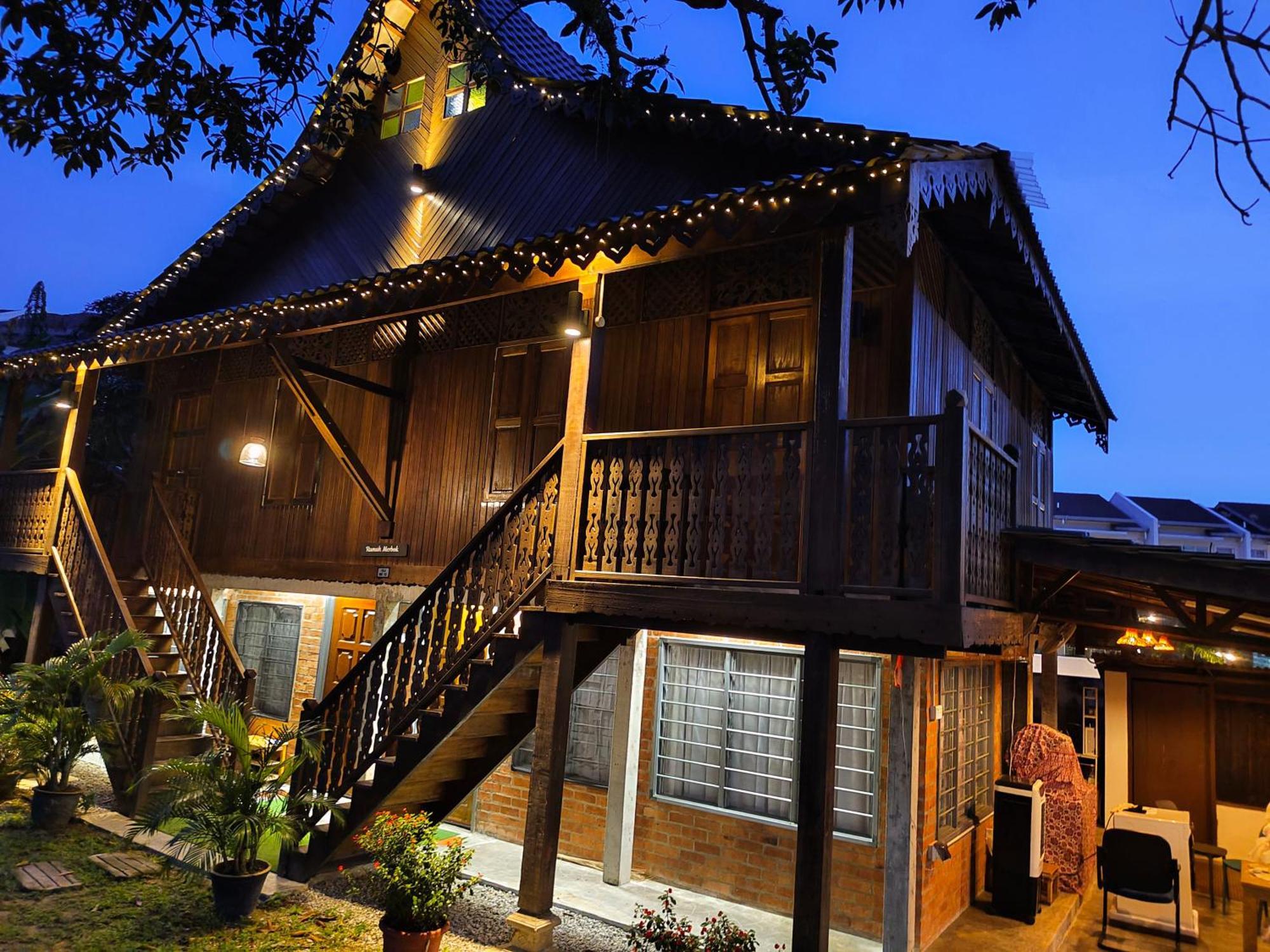 Sayang Di Kaki Bukit Homestay Near Icon City Bukit Mertajam Exterior photo